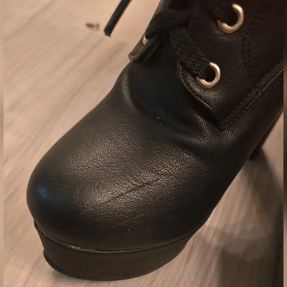 Chic Black Lace-Up Boots with Stud Accents - Picture 5 of 5